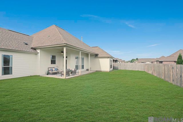7323 Bessie Dr, Denham Springs, LA 70706