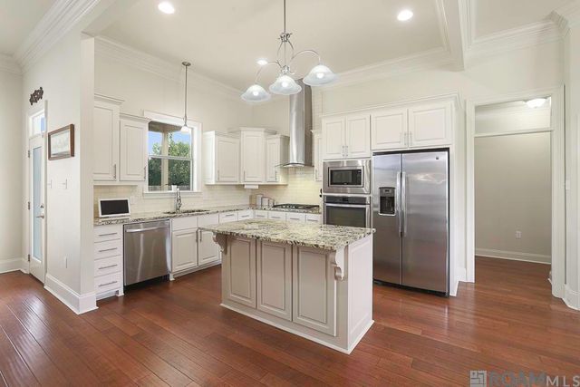 7323 Bessie Dr, Denham Springs, LA 70706