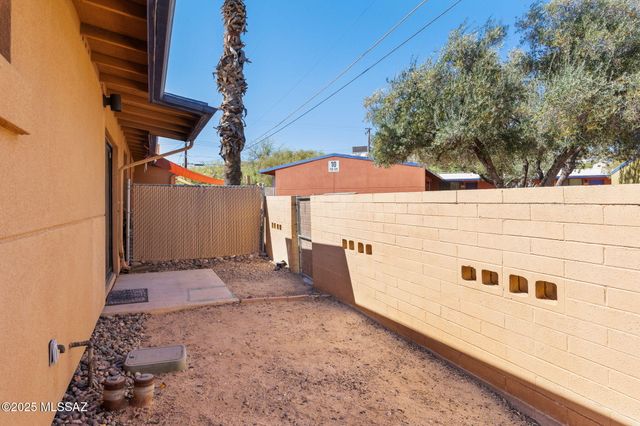 350 N Silverbell Rd Apt 191, Tucson, AZ 85745