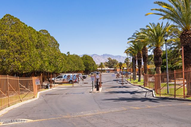 350 N Silverbell Rd Apt 191, Tucson, AZ 85745