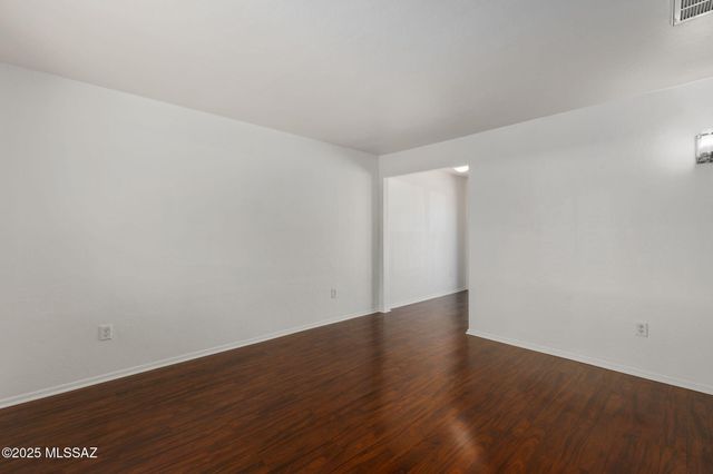 350 N Silverbell Rd Apt 191, Tucson, AZ 85745