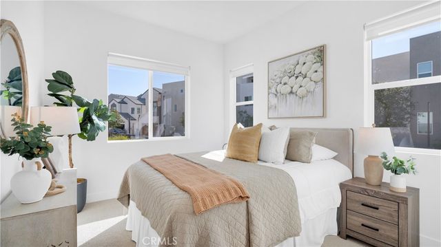 157 Sawbuck, Irvine, CA 92618