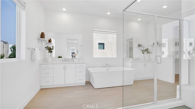 157 Sawbuck, Irvine, CA 92618