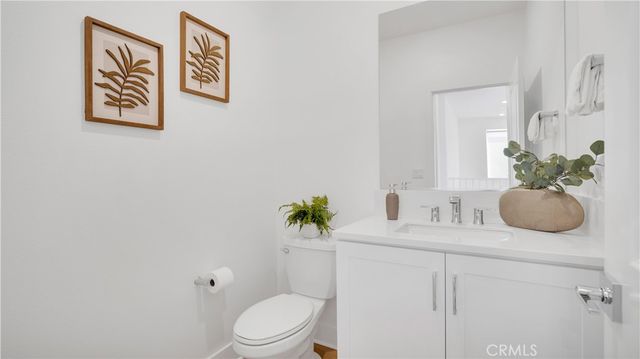 157 Sawbuck, Irvine, CA 92618