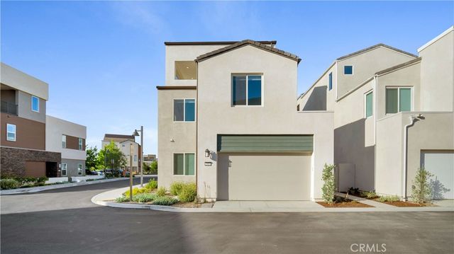 157 Sawbuck, Irvine, CA 92618