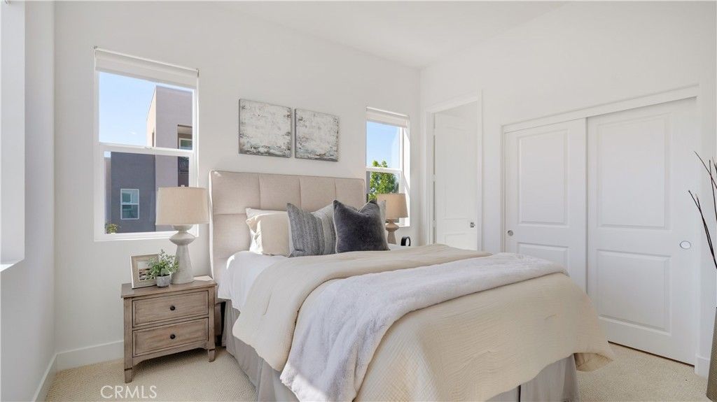Image 27 of property listing at 157 Sawbuck, Irvine, CA 92618