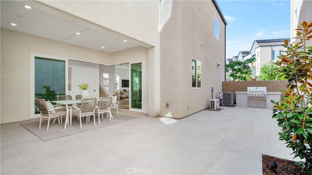 Image 46 of property listing at 157 Sawbuck, Irvine, CA 92618