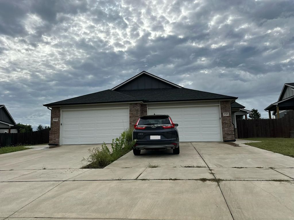 5795 E Bristol, Wichita, KS 67220