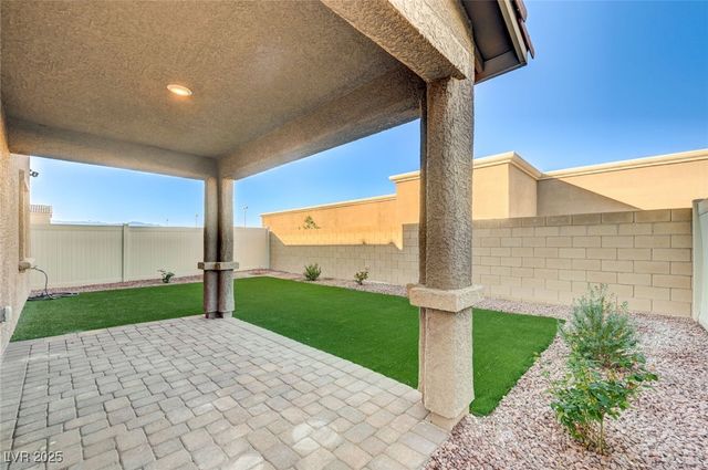 1624 Desert Path Avenue, North Las Vegas, NV 89032