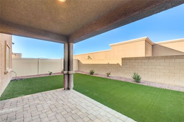 1624 Desert Path Avenue, North Las Vegas, NV 89032