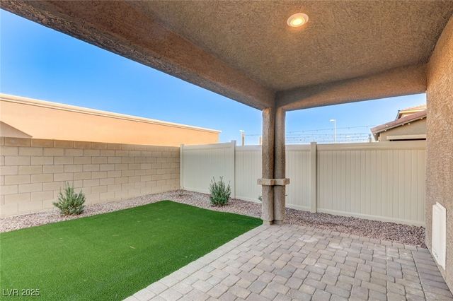 1624 Desert Path Avenue, North Las Vegas, NV 89032