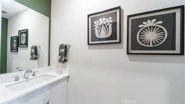 2697 Cloudview Privado, Ontario, CA 91761