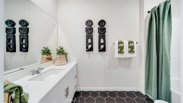 2697 Cloudview Privado, Ontario, CA 91761