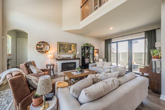 1401 Roundup Way, Argyle, TX 76226