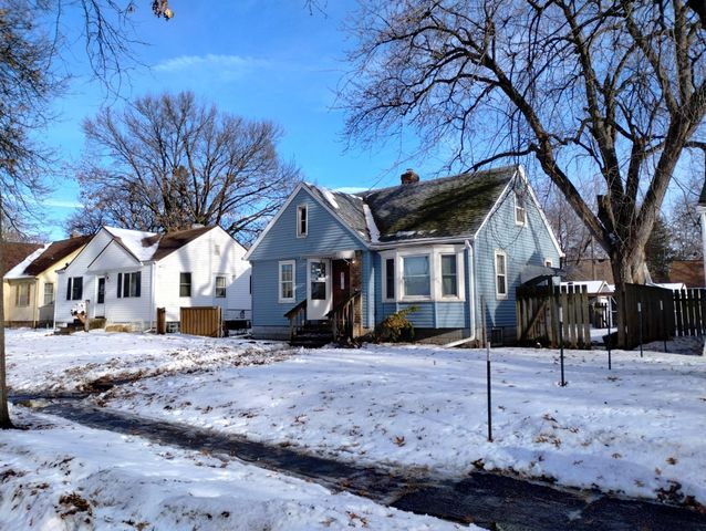 4140 James Avenue N, Minneapolis, MN 55412
