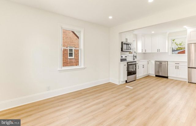 439 DEMOCRAT RD, Gibbstown, NJ 08027