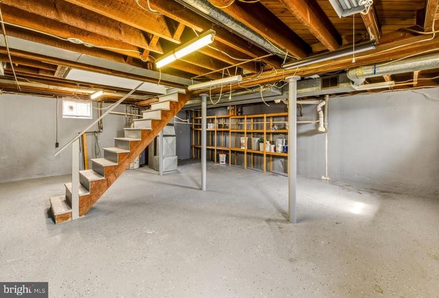 439 DEMOCRAT RD, Gibbstown, NJ 08027