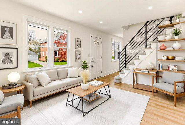 439 DEMOCRAT RD, Gibbstown, NJ 08027