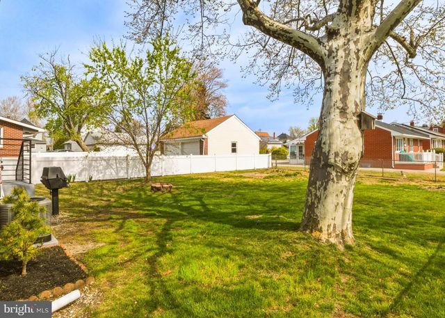 439 DEMOCRAT RD, Gibbstown, NJ 08027