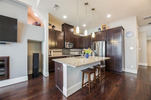 769 Waverly Street, Houston, TX 77007