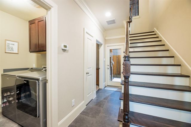 769 Waverly Street, Houston, TX 77007