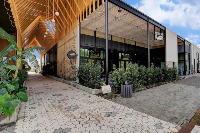 769 Waverly Street, Houston, TX 77007