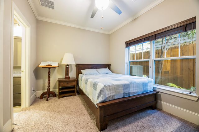 769 Waverly Street, Houston, TX 77007