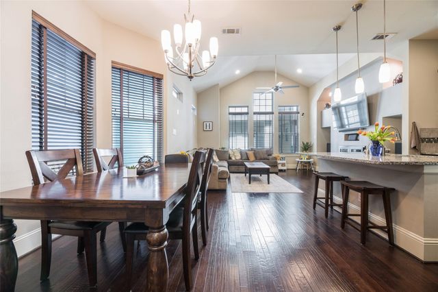 769 Waverly Street, Houston, TX 77007