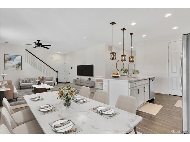 22330 E Mansfield Pl, Aurora, CO 80018