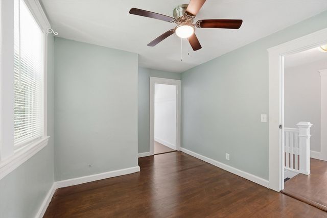 14 Saint Elmo Rd, Worcester, MA 01602