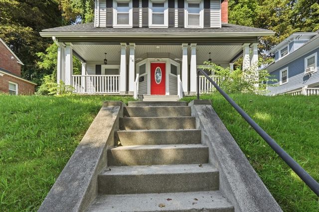 14 Saint Elmo Rd, Worcester, MA 01602