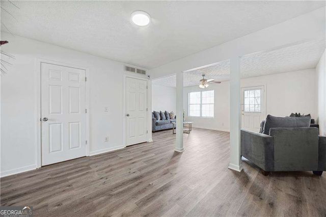 5547 Strathmoor Manor Circle, Lithonia, GA 30058