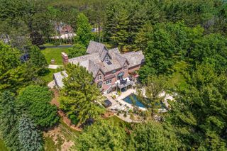 N69W29753 Ridgeview COURT, Hartland, WI 53029
