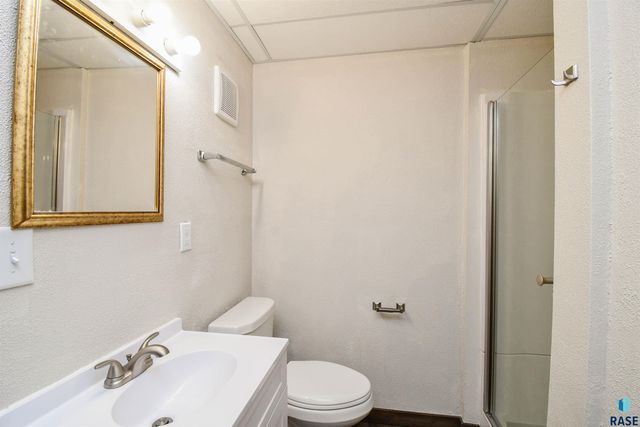 4504 S Cliff Ave, Sioux Falls, SD 57103