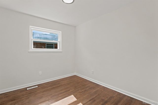 19597 Stafford Street, Clinton Charter Township, MI 48035