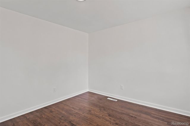 19597 Stafford Street, Clinton Charter Township, MI 48035