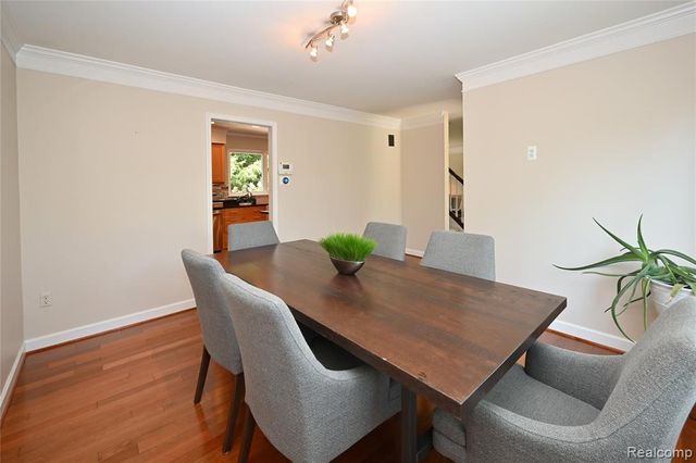 142 E Hickory Grove Road 3, Bloomfield Hills, MI 48304