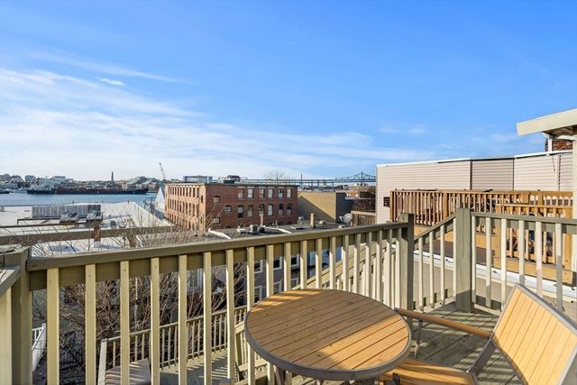 294 Meridian Street 401, Boston, MA 02128