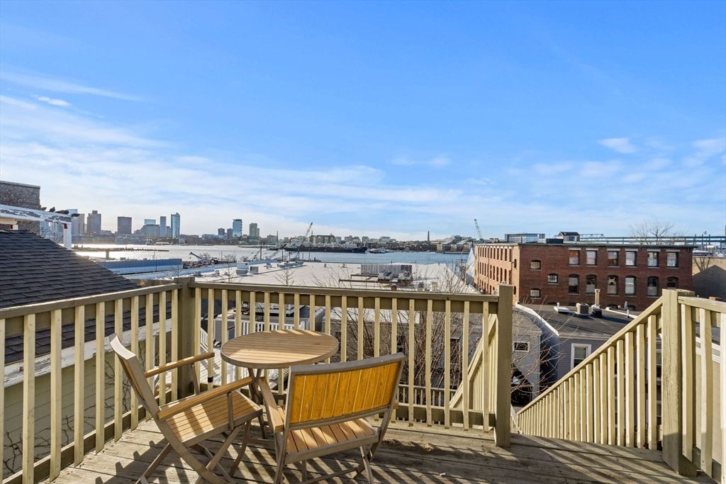 294 Meridian Street 401, Boston, MA 02128
