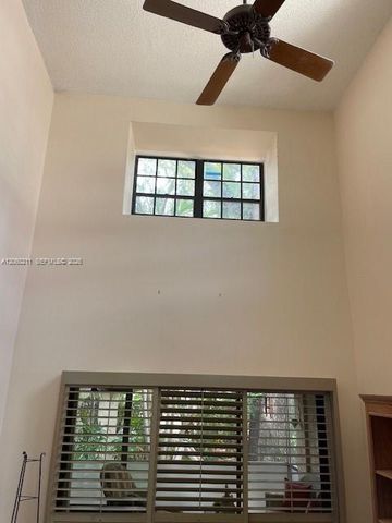 3532 Emerald Oaks Dr 2706, Hollywood, FL 33021