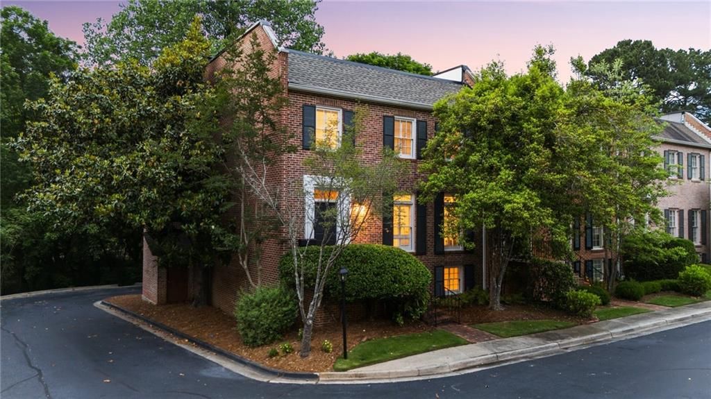 3532 Paces NW Place, Atlanta, GA 30327