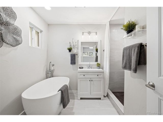 2195 Crabtree Dr, Greenwood Village, CO 80121