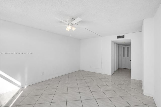 1420 Brickell Bay Dr 608B, Miami, FL 33131