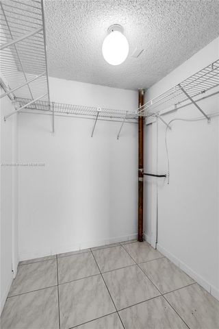 1420 Brickell Bay Dr 608B, Miami, FL 33131