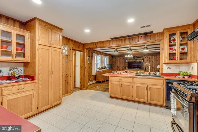 109 MOHAWK TRL, Medford Lakes, NJ 08055