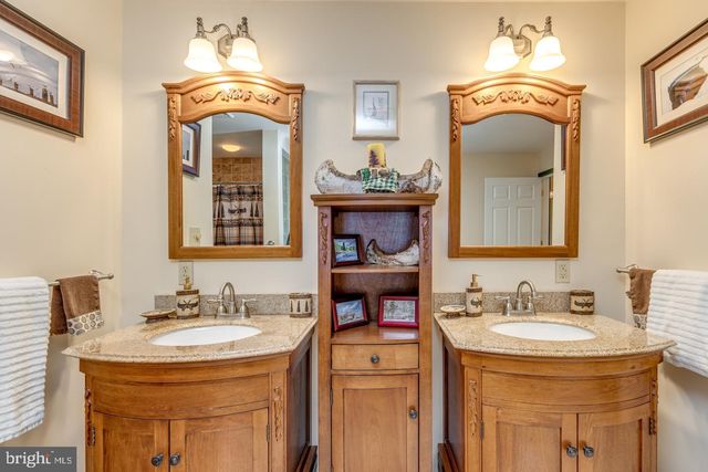 109 MOHAWK TRL, Medford Lakes, NJ 08055