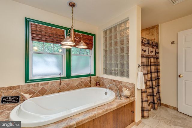109 MOHAWK TRL, Medford Lakes, NJ 08055