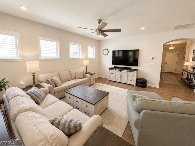 229 Nuttall Drive, Griffin, GA 30223