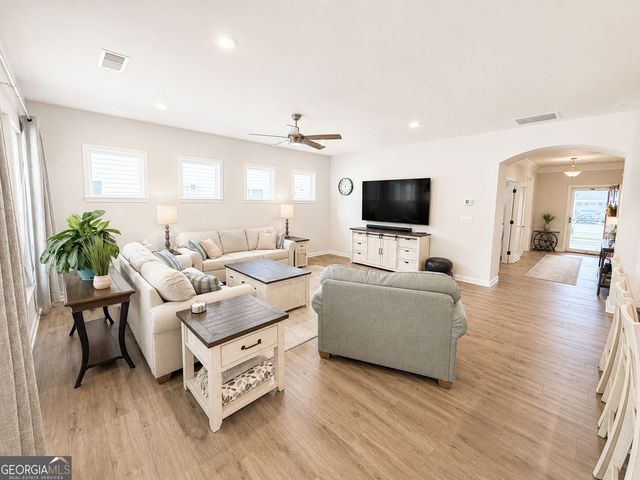 229 Nuttall Drive, Griffin, GA 30223