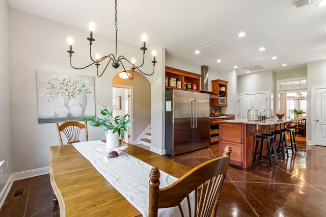 144 Abberly Ln, Hohenwald, TN 38462